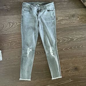 Old Navy gray skinny jeans